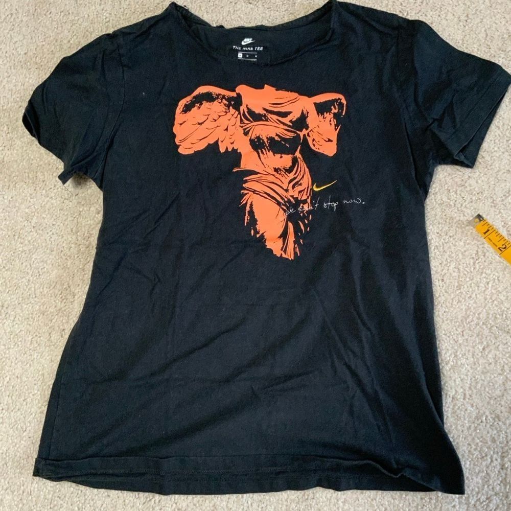 Nike Winged‎ Goddess of Victory t-shirt size Medium